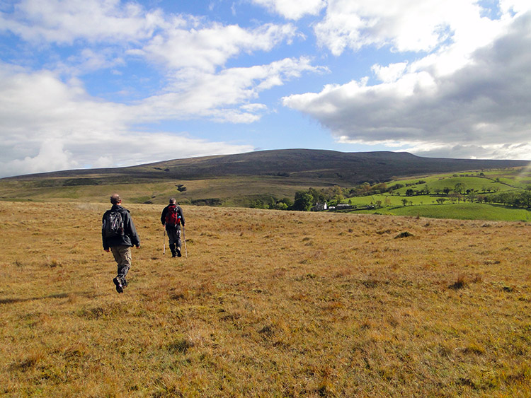 Tracking across West Baugh Fell to Taythes