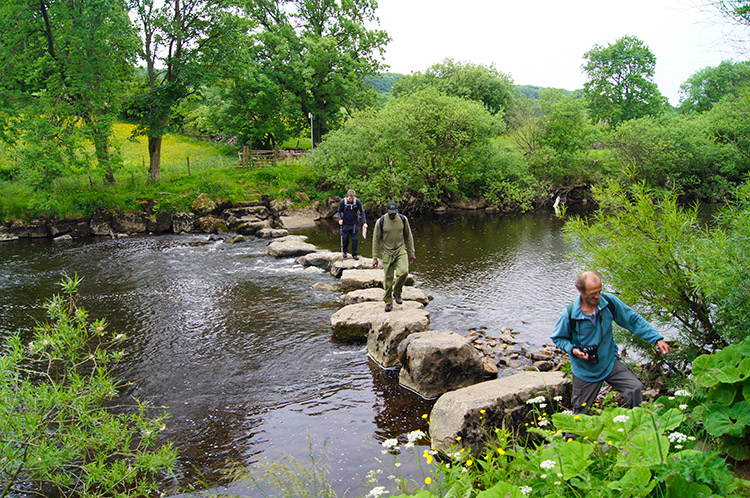 Stepping stones over the River Ure west of Worton