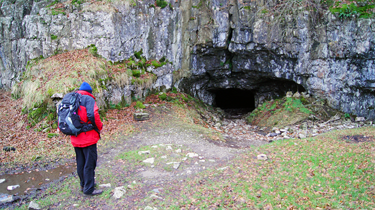 Entrance to Yordas Cave