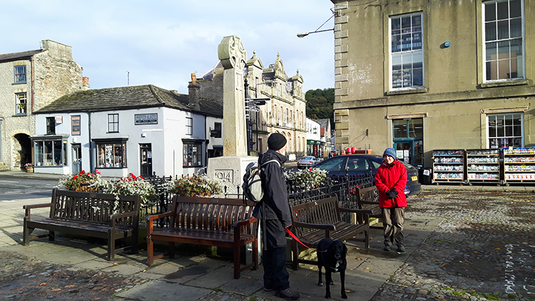 Setting off from the centre of Leyburn