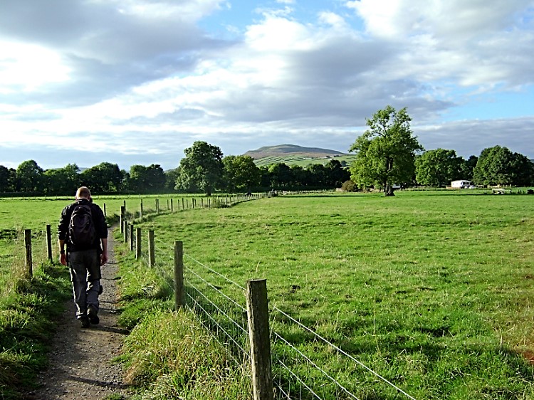 The path from Grinton to Low Fremington