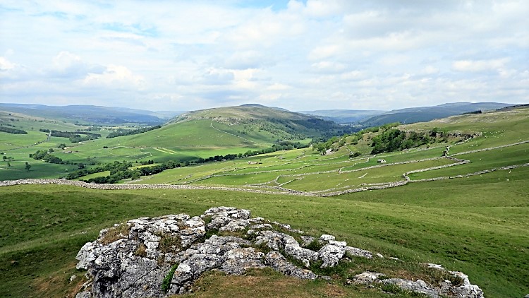 View from Conistone Pie to Cote High Moor
