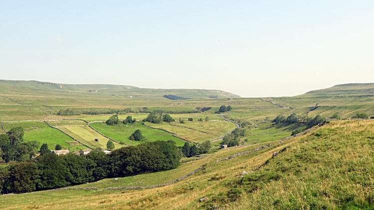 The view from Buckden Rake to Kidstones