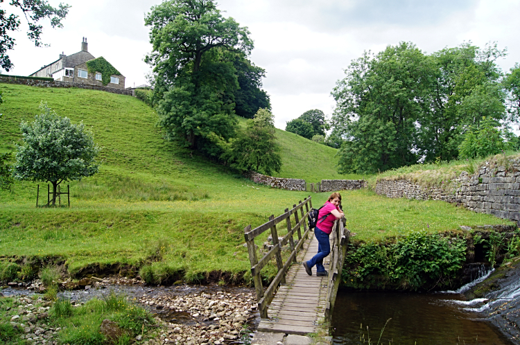 Footbridge over Hebden Beck