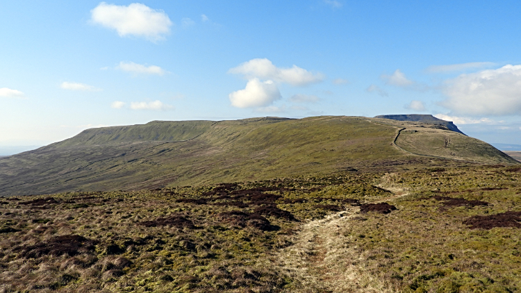 On the path from Park Fell to Simon Fell