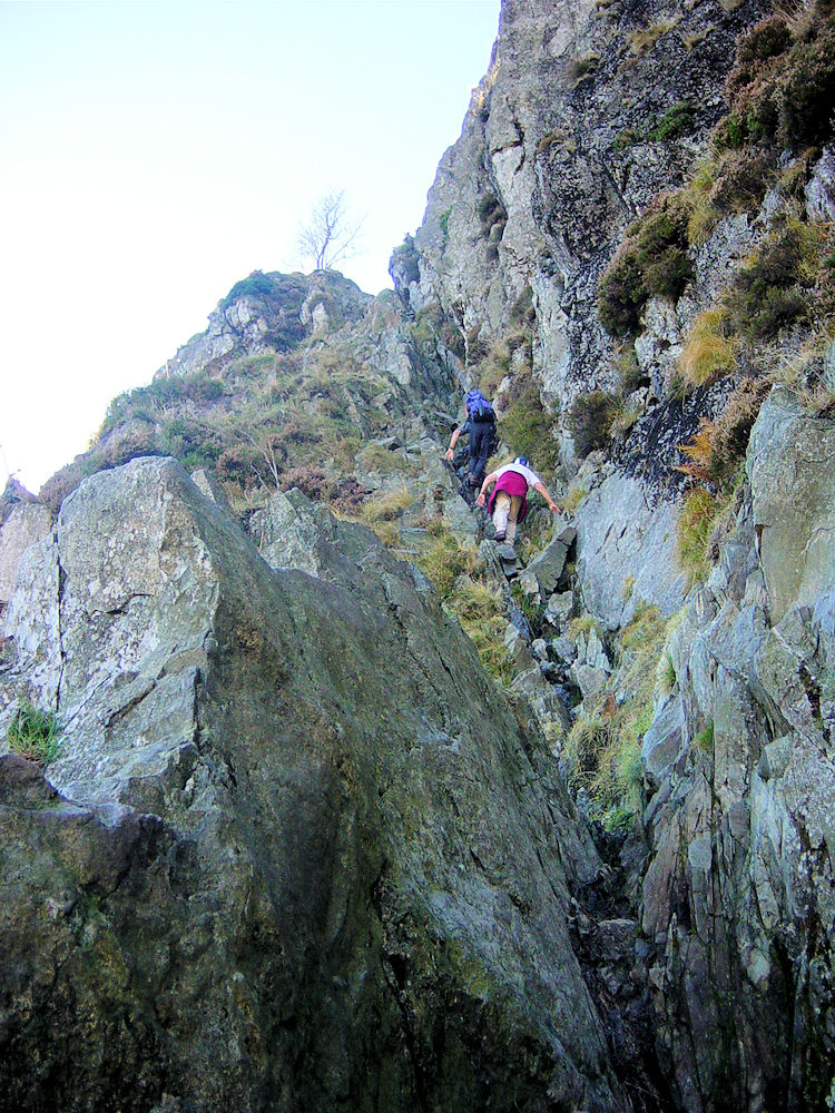 Climbers begin the ascent of Jack's Rake