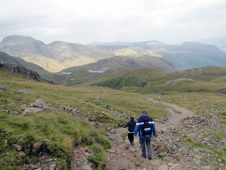 Walking from Esk Hause to Sprinkling Tarn