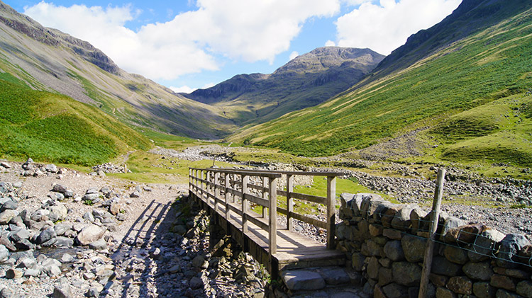 Footbridge over Gable Beck