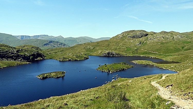 Angle Tarn and Angletarn Pikes