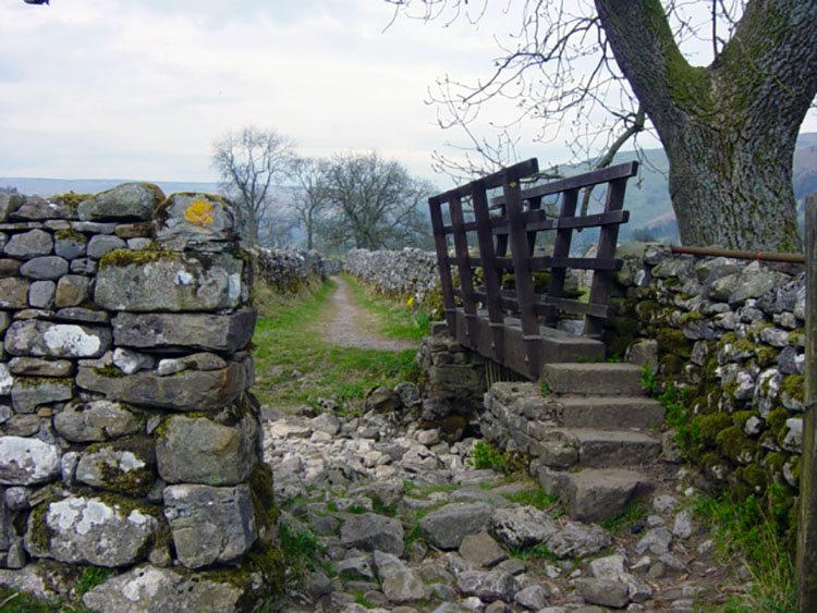 Dry beck near Buckden