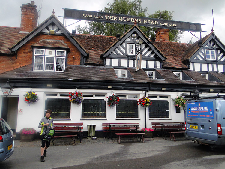 Queen's Head, Meriden