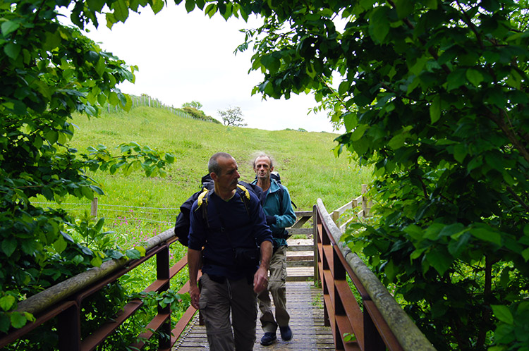 Crossing a footbridge near Rudchester Farm