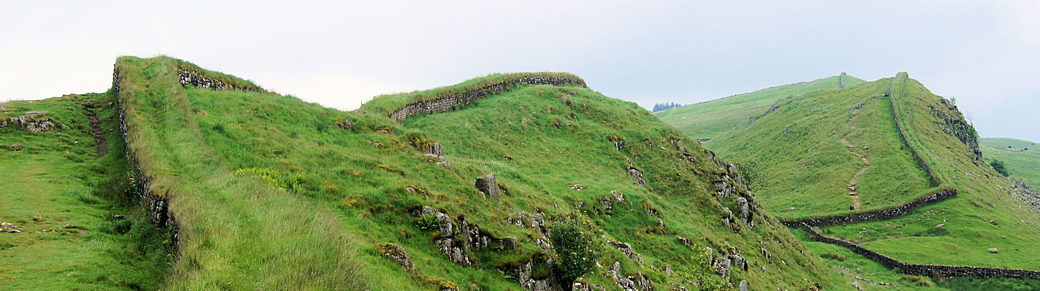 Hadrian's Wall between Sewing Shields and Housesteads