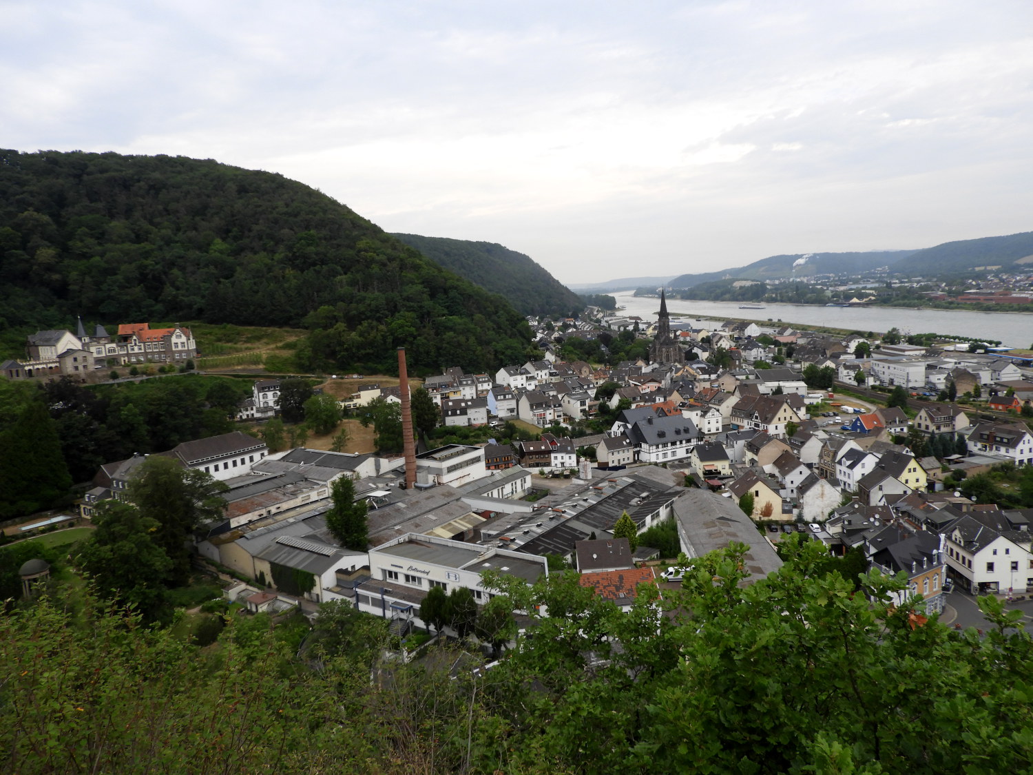 Looking down on Brohl-Lutzing