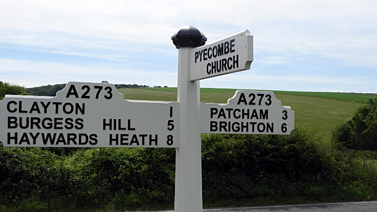 Crossing the A273 at Pyecombe