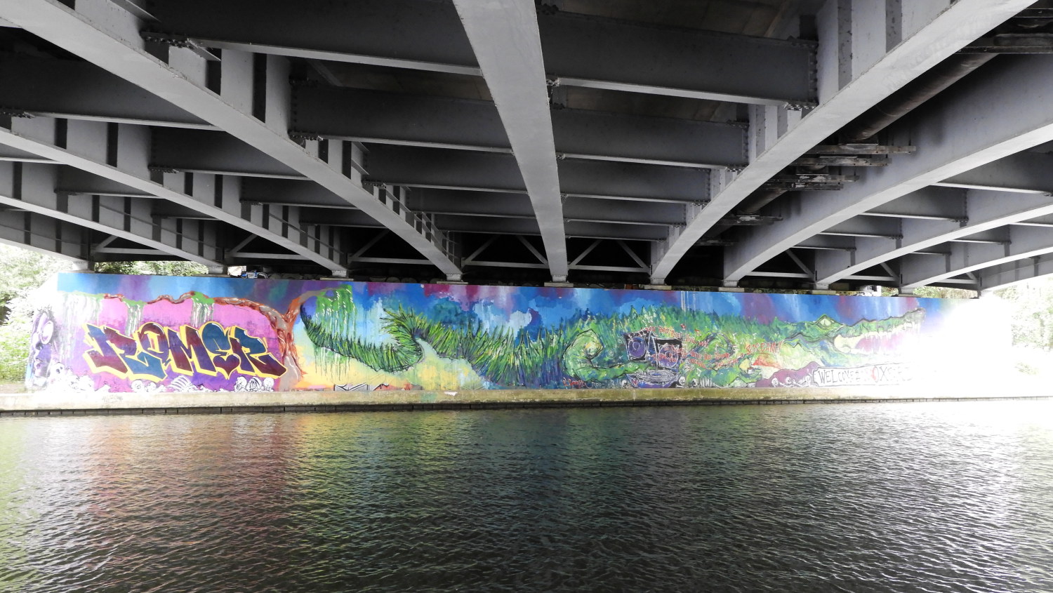 Graffiti on the foundations of Donnington Bridge