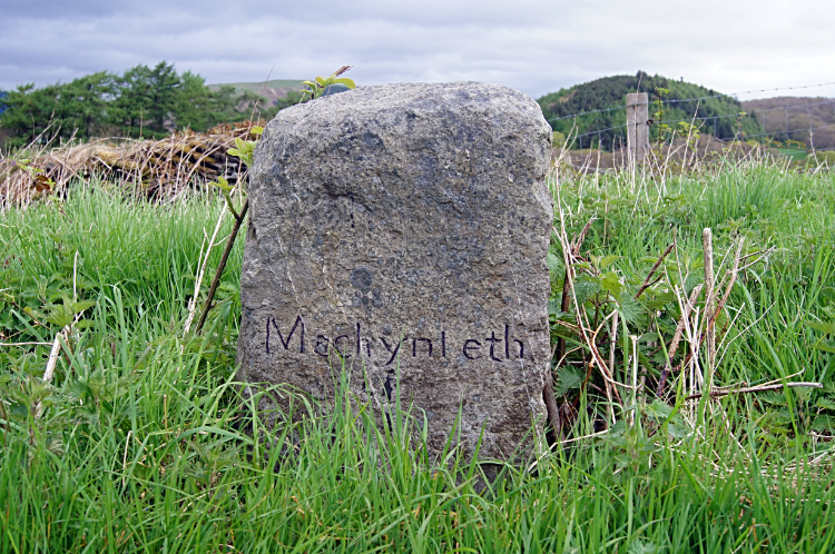 Machynlleth milestone