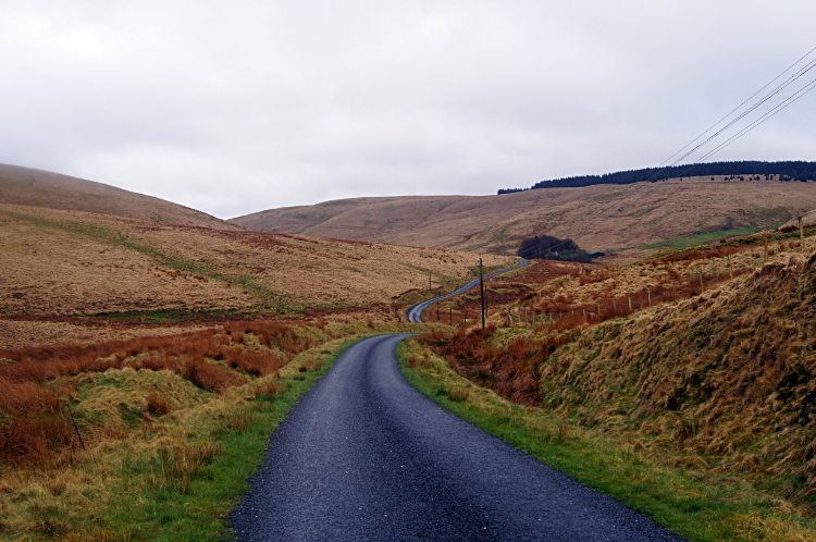 The road to Bron-yr-Helm