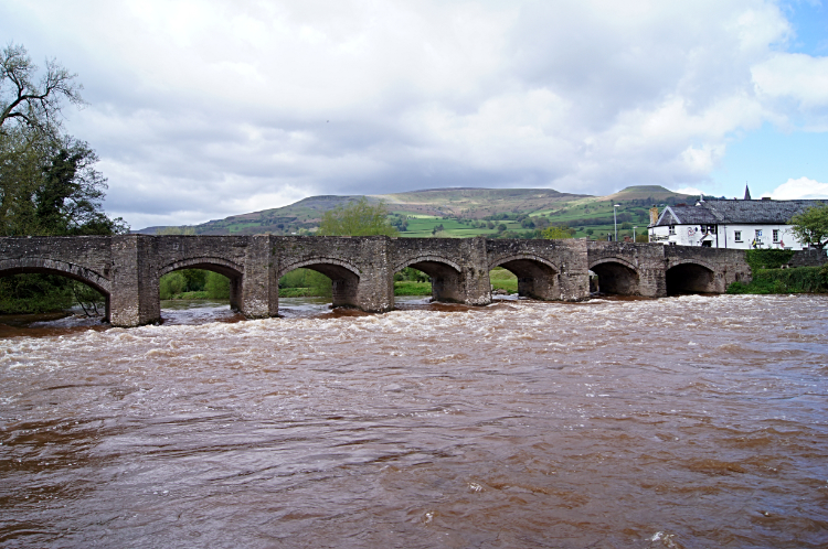 River Usk flowing under Crickhowell Bridge