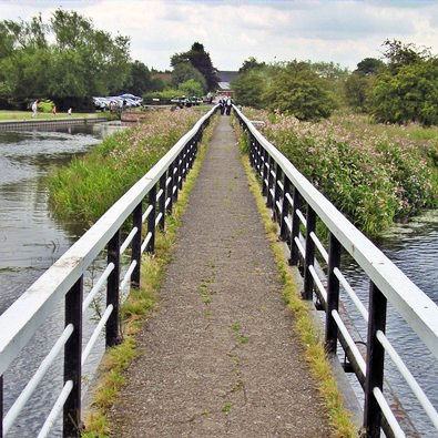 Towpath bridge over the Trent