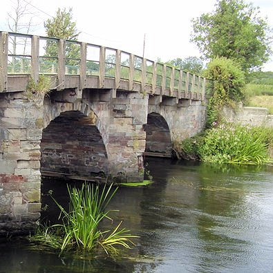 Yoxall Bridge over the river Trent