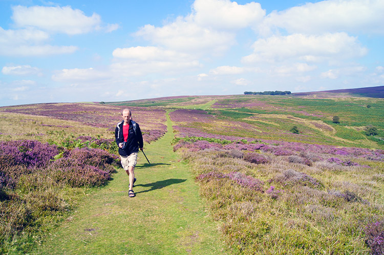 Crossing Round Hill