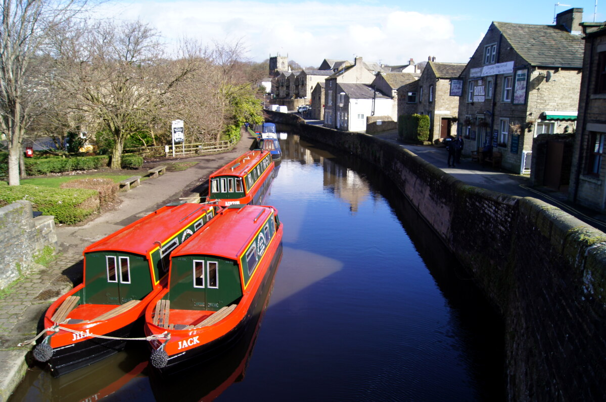Leeds and Liverpool Canal in Skipton