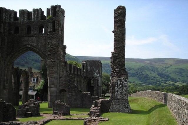 Llanthony Priory