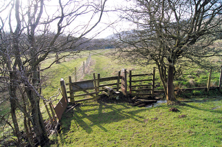 Into the valley at Edale End