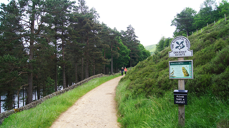 Alongside Howden Reservoir