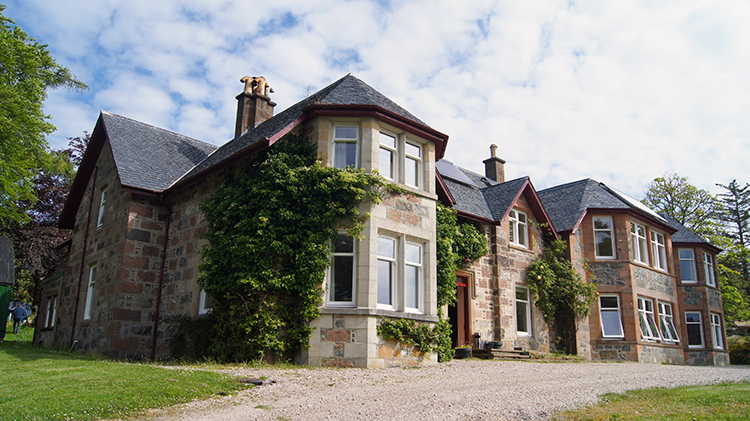 Glencanisp Lodge