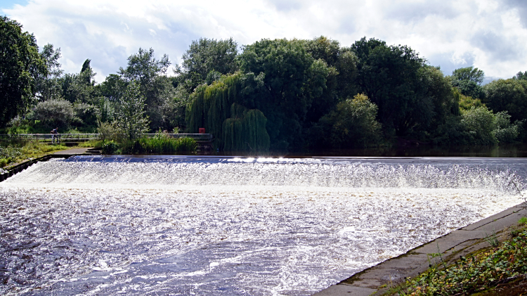 Weir in the River Severn at Shrewsbury