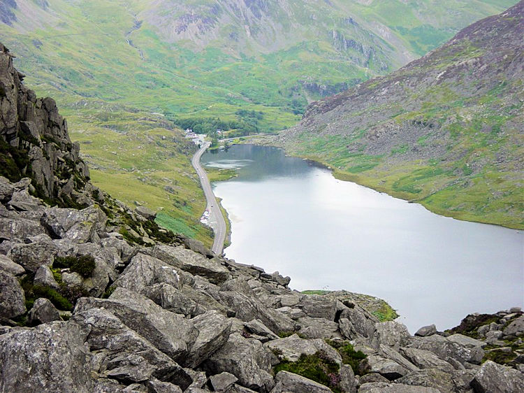 Looking at Llyn Ogwen from Creigiau Dena