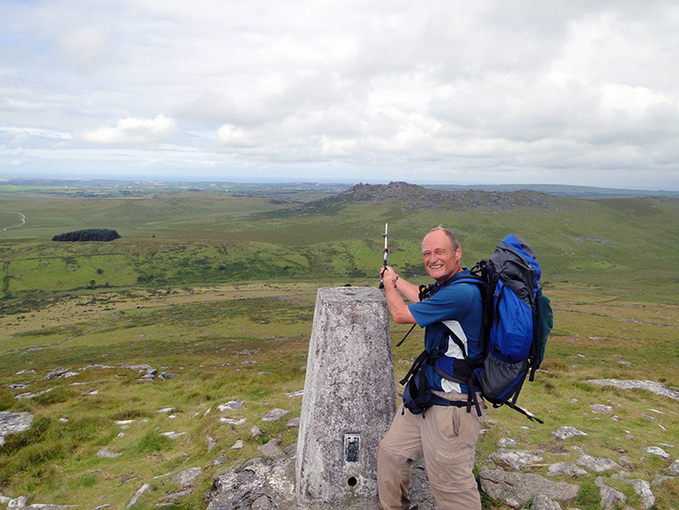 Pointing to Rough Tor from Brown Willy