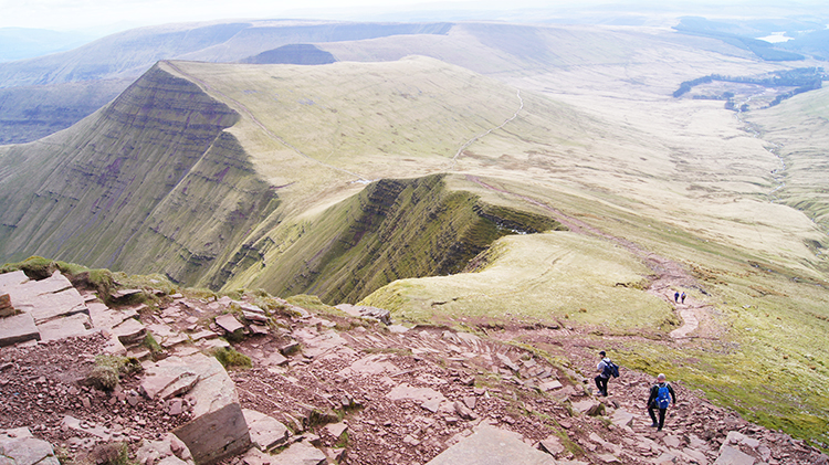 The path from Pen y Fan to Cribyn