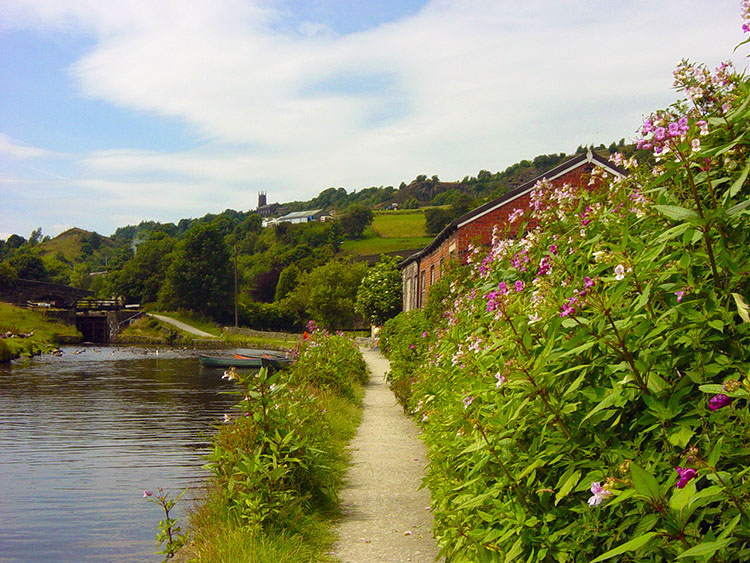 Walking along the Rochdale Canal near Charlestown