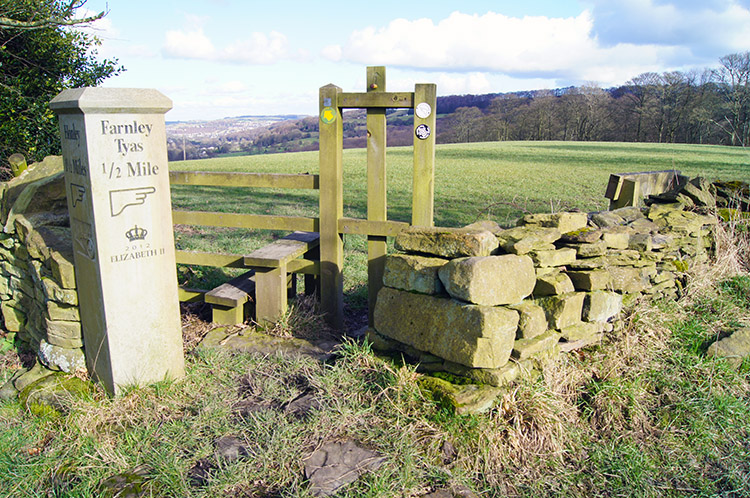 Commemorative pillar beside Arthur Wood